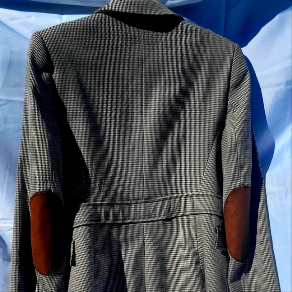 ZARA Plaid Blazer - Picture 2 of 4